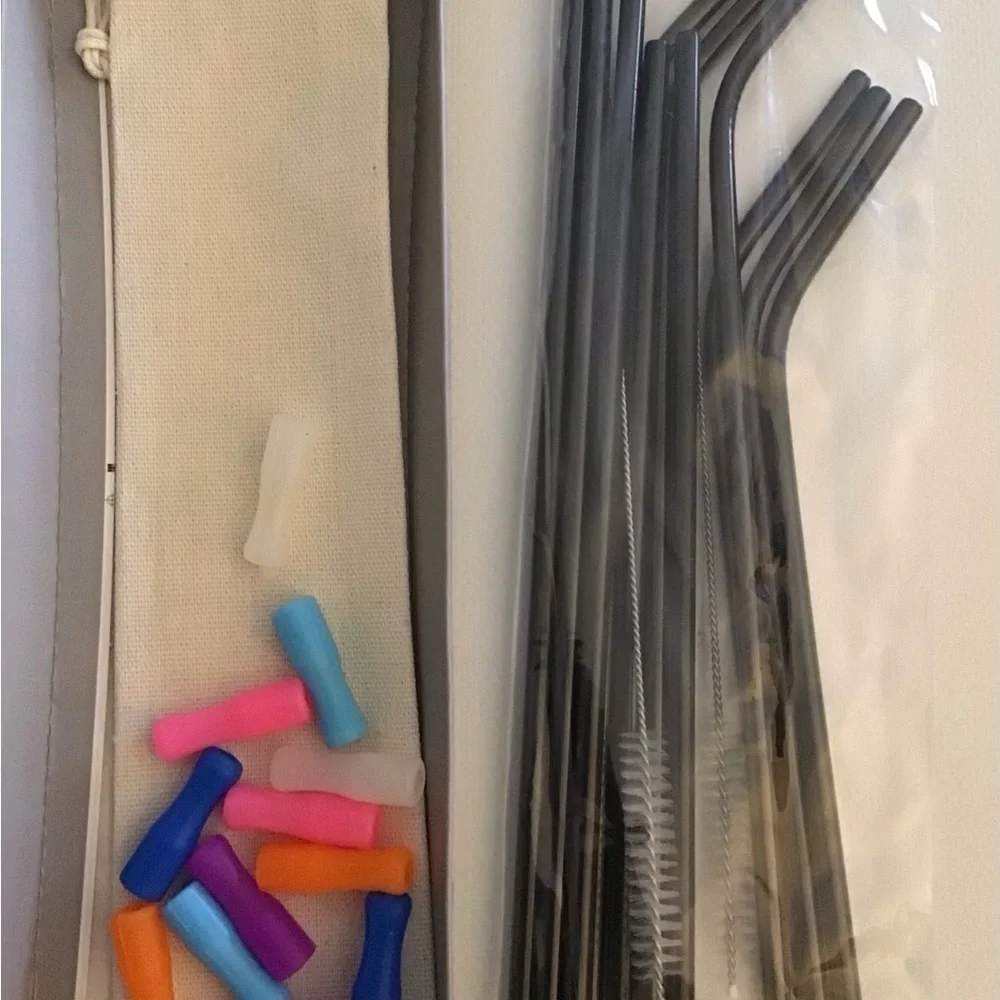 12 pack Black Metal Straws with Silicone Tips, Cleaning Brush and storage bag.… - Picture 3 of 9